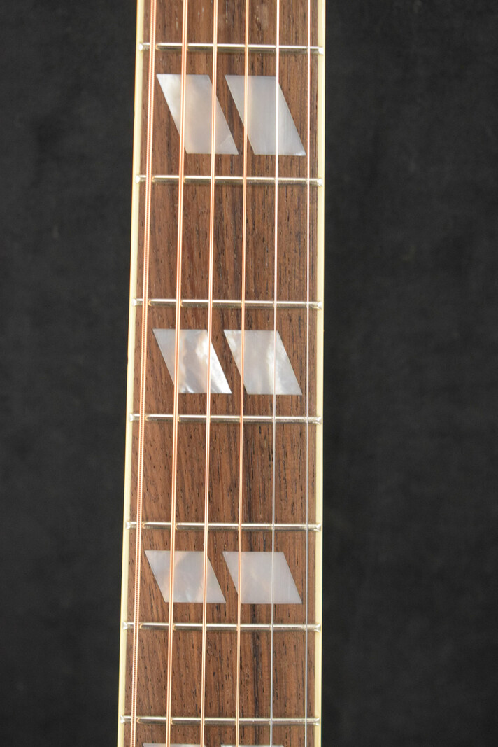 Epiphone Epiphone Inspired by Gibson Hummingbird Aged Cherry Sunburst Gloss