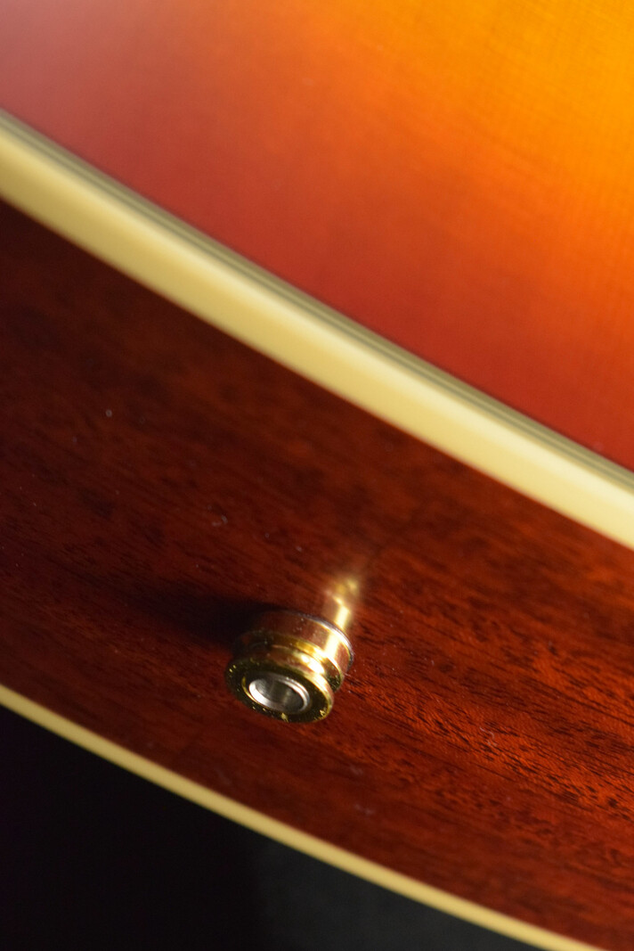 Epiphone Epiphone Inspired by Gibson Hummingbird Aged Cherry Sunburst Gloss