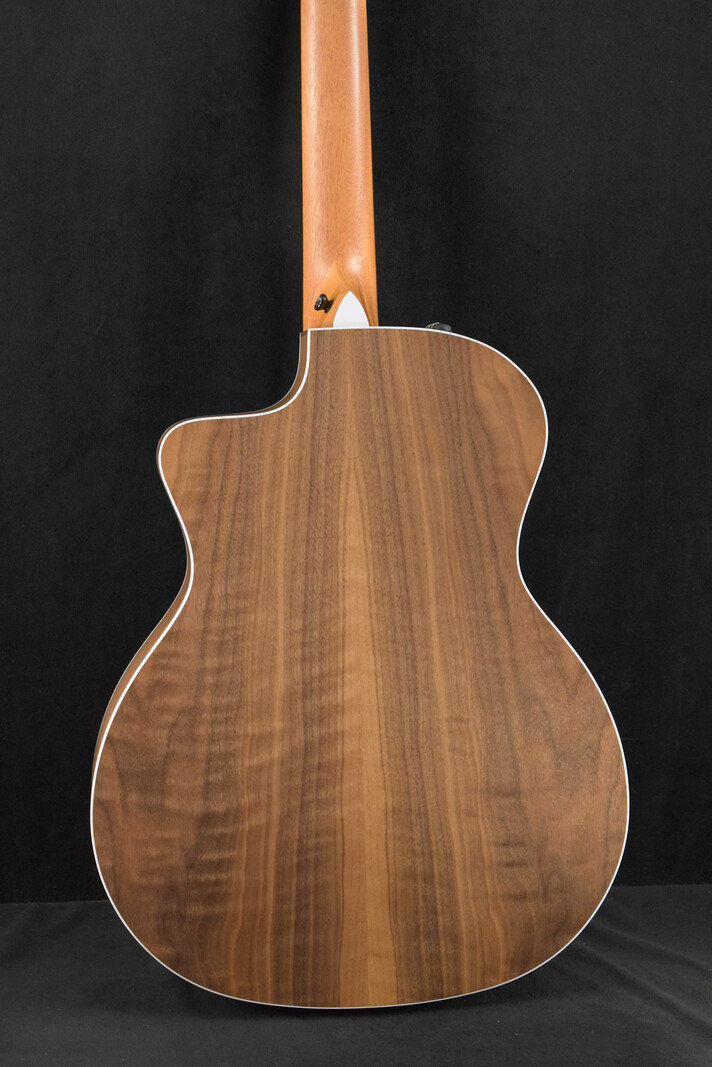 Taylor Taylor 214ce-N Nylon-String Natural