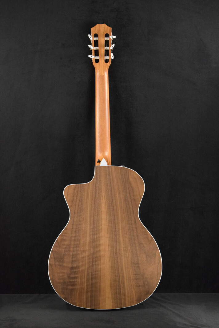 Taylor Taylor 214ce-N Nylon-String Natural