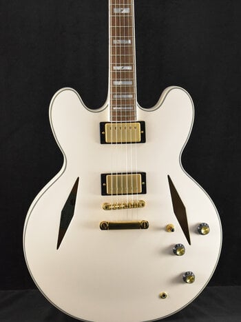 Epiphone Epiphone Emily Wolfe "White Wolfe" Sheraton Aged Bone White w/EpiLite Case