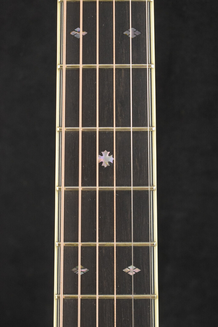 Eastman Eastman E40D-TC Thermo-Cured Adirondack Spruce Top Dreadnought Natural Truetone Gloss