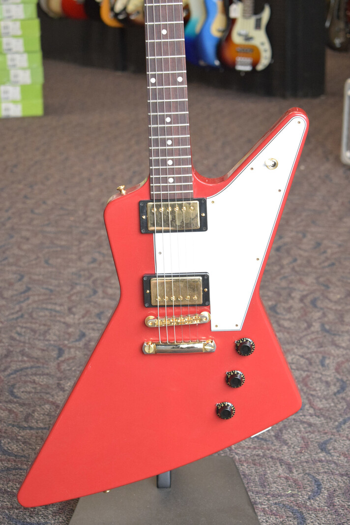 Gibson Gibson Custom Shop 1958 Korina Explorer VOS Cardinal Red Gold Hardware