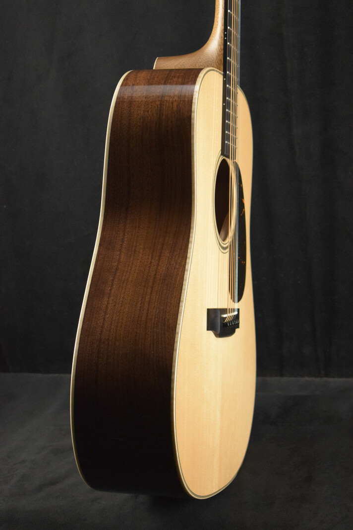 Martin Martin Custom Shop 10CMDBLKWALNUT Dreadnought 14-Fret Black Walnut