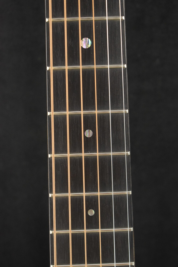 Martin Martin Custom Shop 10CMDBLKWALNUT Dreadnought 14-Fret Black Walnut