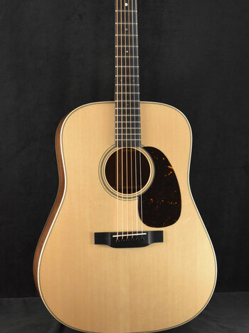 Martin Martin Custom Shop 10CMDBLKWALNUT Dreadnought 14-Fret Black Walnut