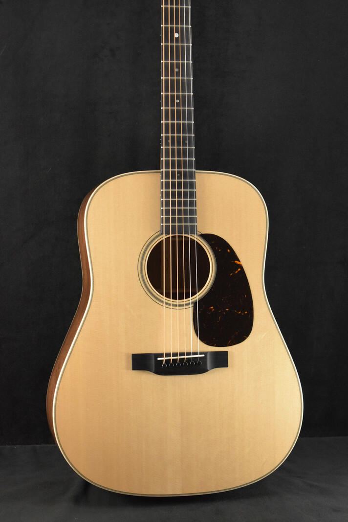 Martin Martin Custom Shop 10CMDBLKWALNUT Dreadnought 14-Fret Black Walnut