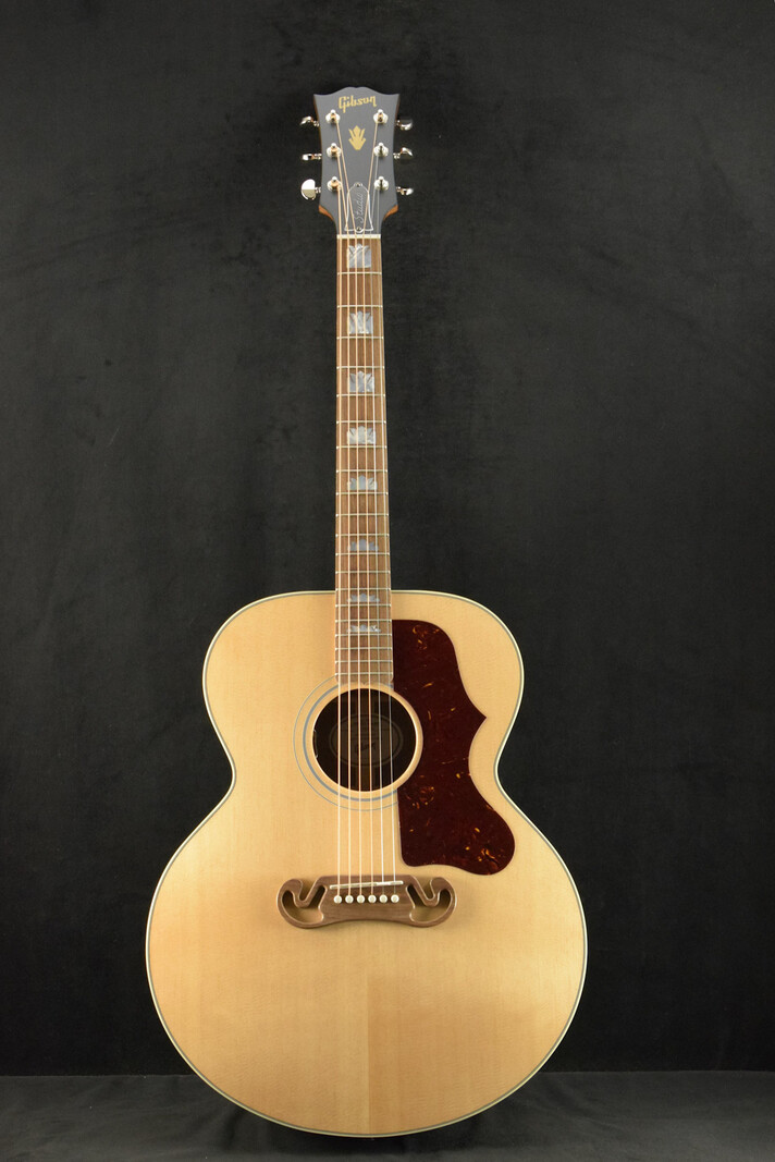 Gibson Gibson SJ-200 Studio Walnut Satin Natural