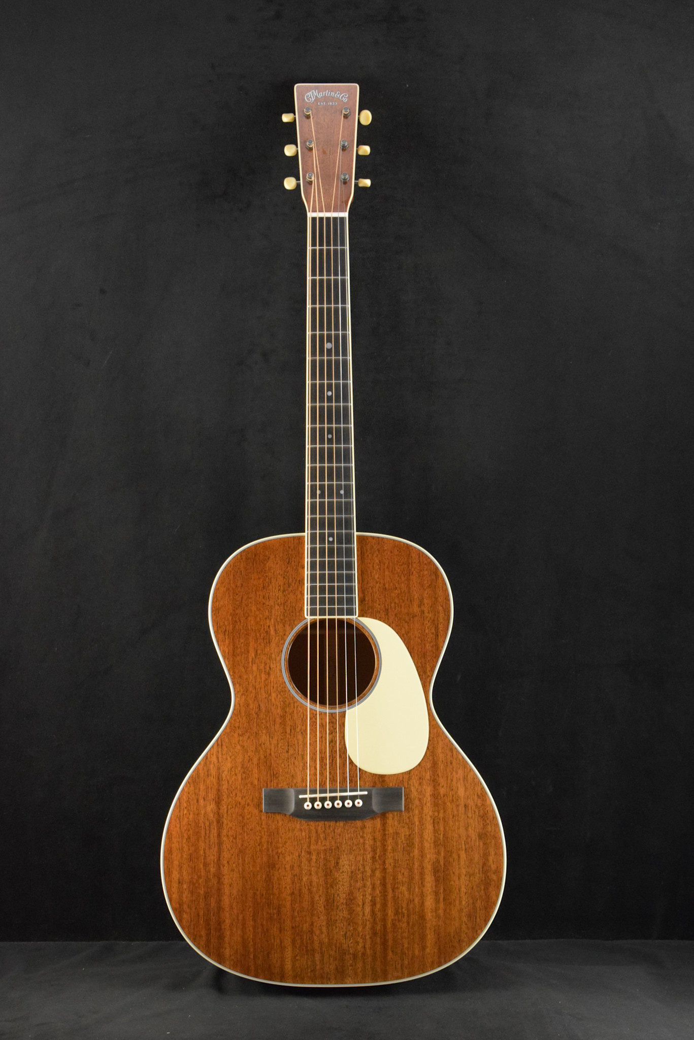 Martin Martin Custom Shop 00 Grand Concert Slope Shoulder Mahogany Natural Gloss