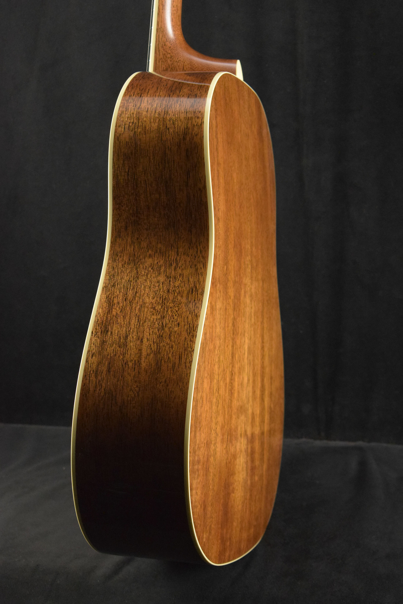 Martin Martin Custom Shop Dreadnought Sloped Shoulder Mahogany Natural Gloss