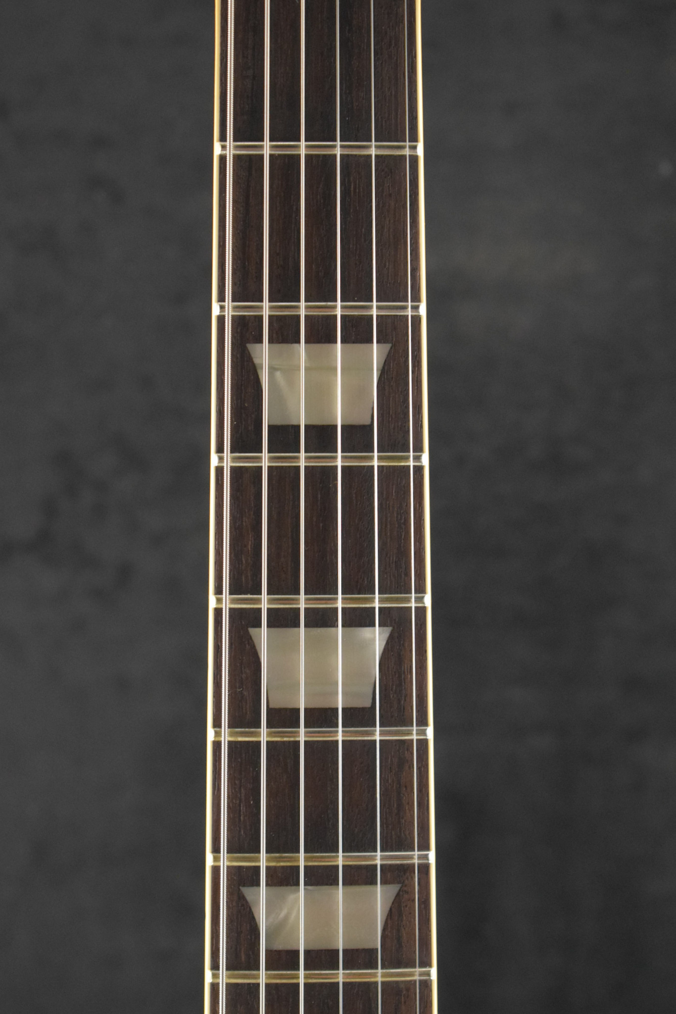 Gibson Gibson Custom Shop 1963 Firebird V w/ Maestro Vibrola VOS Vintage Sunburst