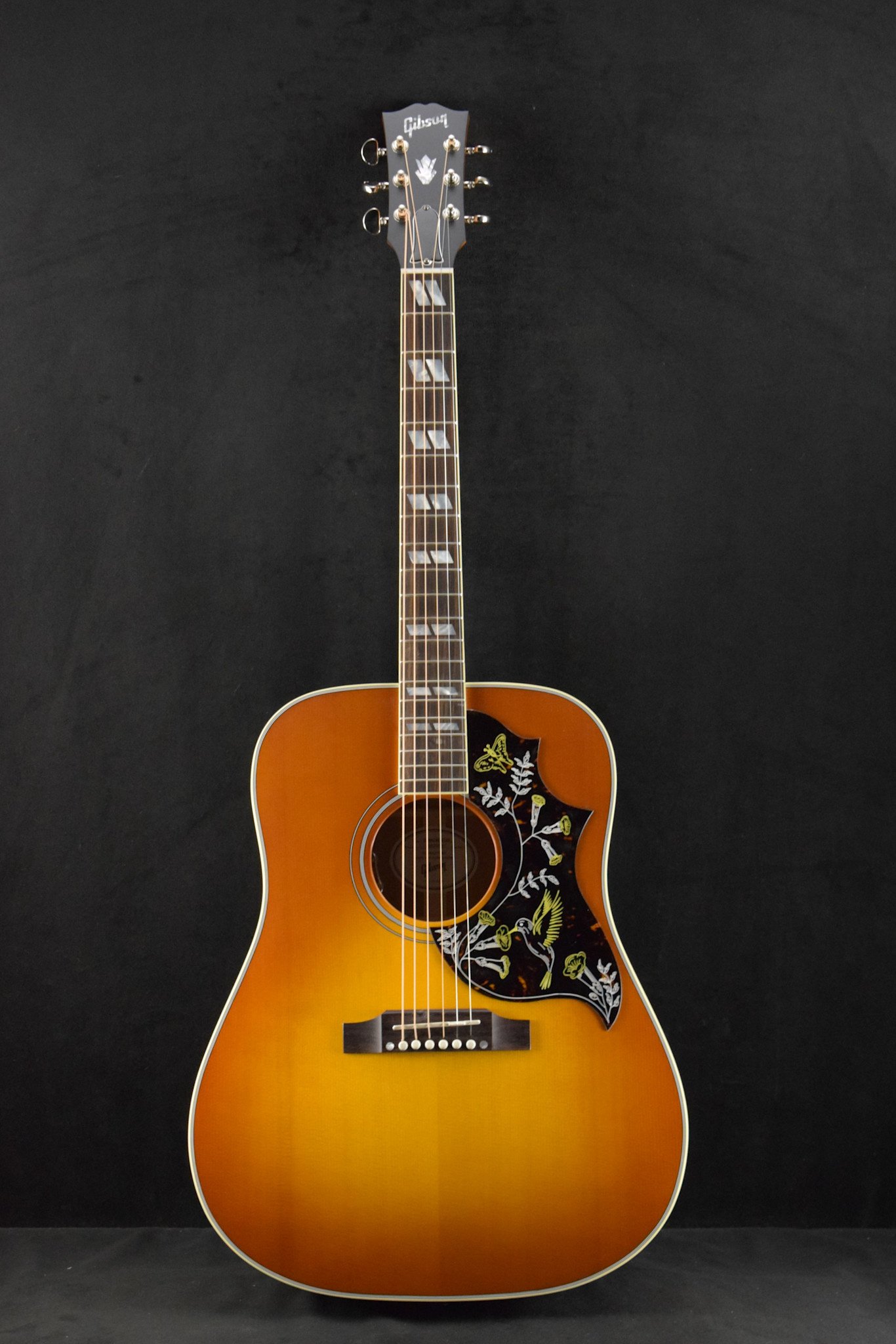 Gibson Gibson Hummingbird Faded Heritage Cherry Sunburst Satin