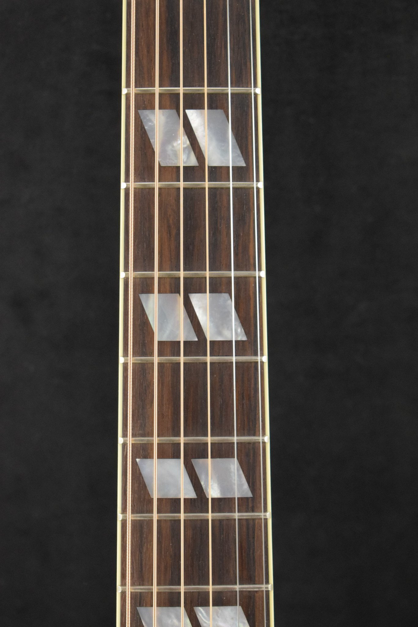 Gibson Gibson Hummingbird Faded Heritage Cherry Sunburst Satin