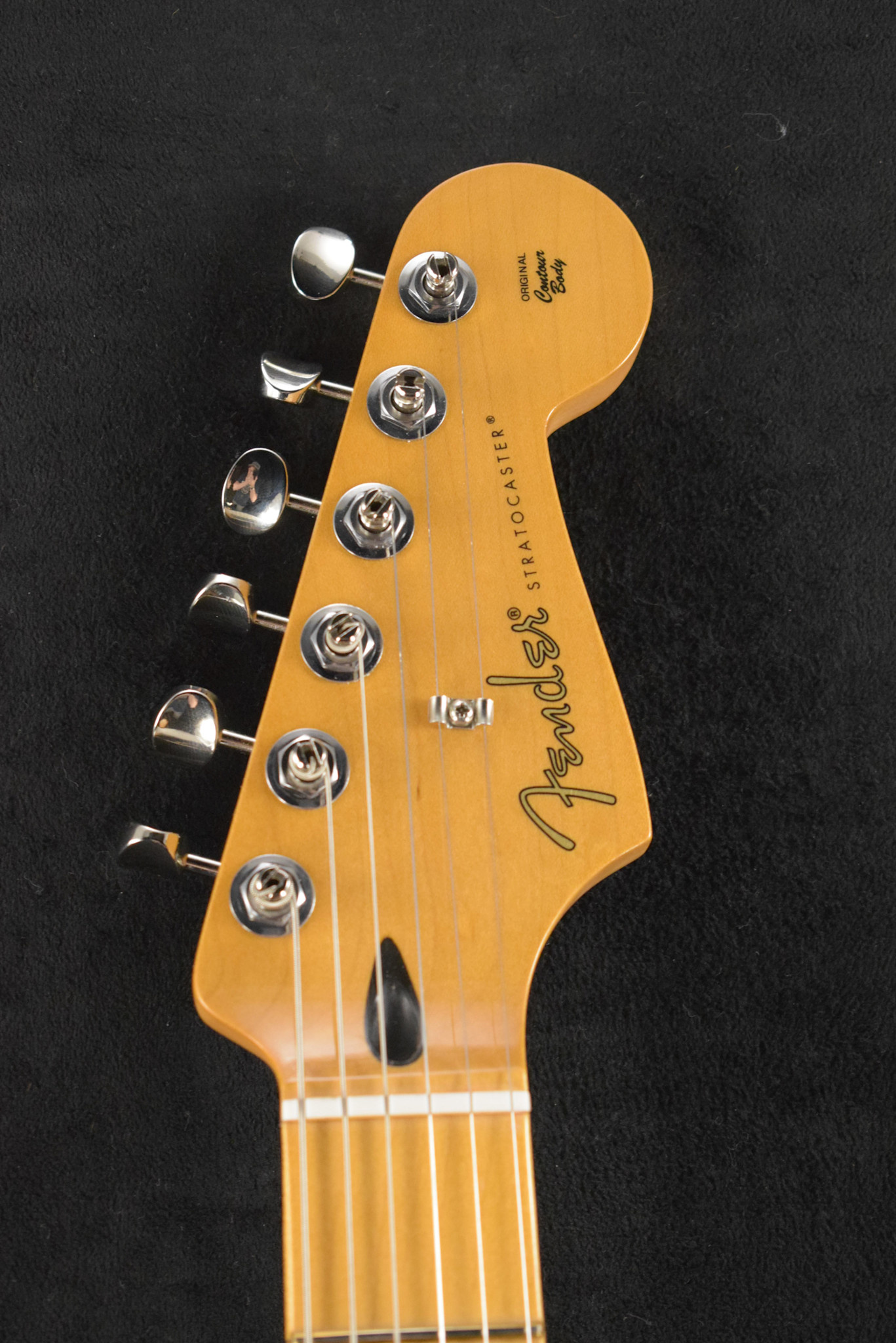 Fender Fender Player II Stratocaster HSS Aged Cherry Burst Maple Fingerboard