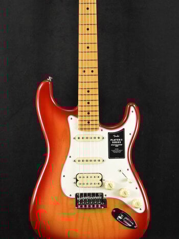Fender Fender Player II Stratocaster HSS Aged Cherry Burst Maple Fingerboard