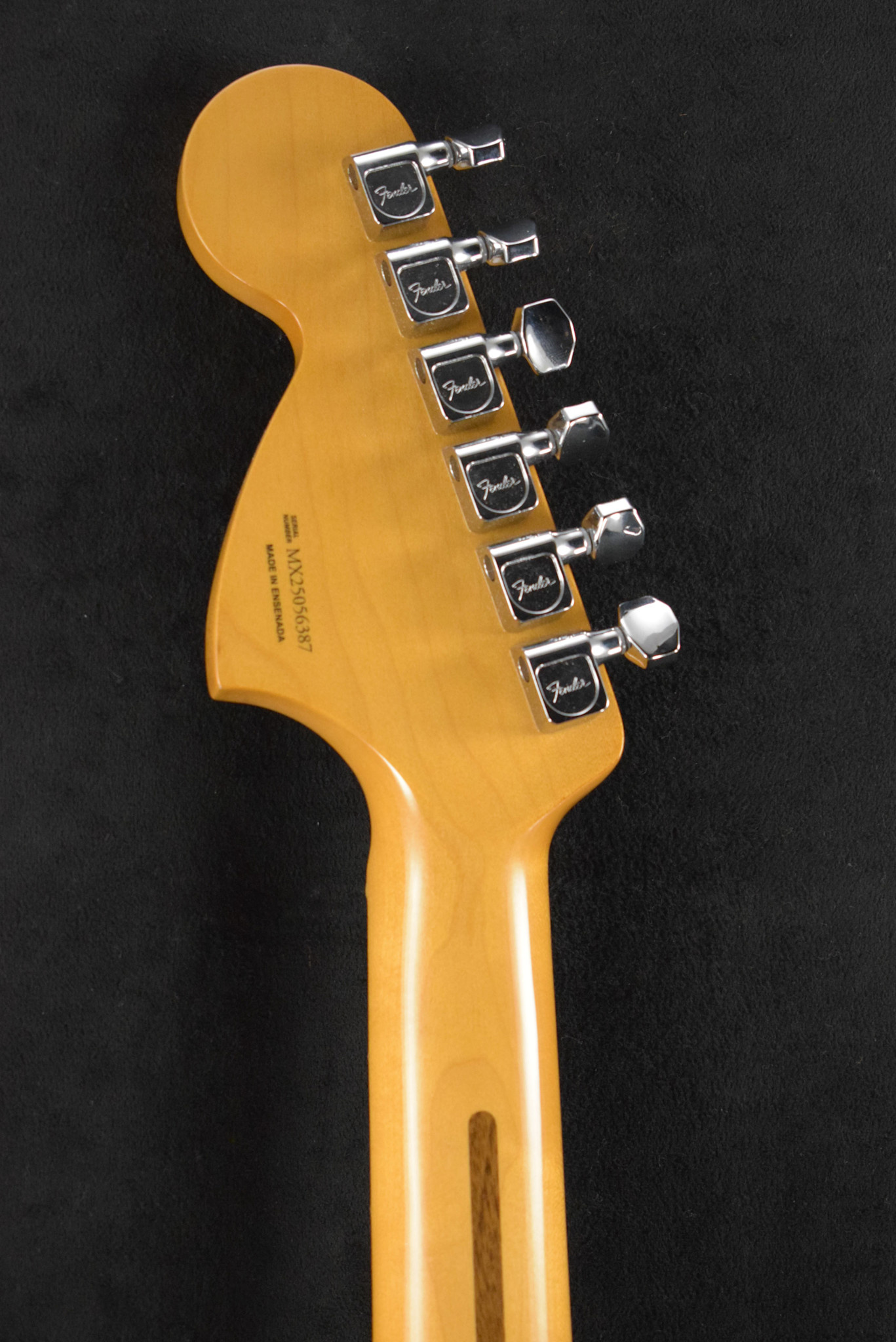 Fender Fender Vintera II '70s Telecaster Deluxe with Tremolo Surf Green Maple Fingerboard