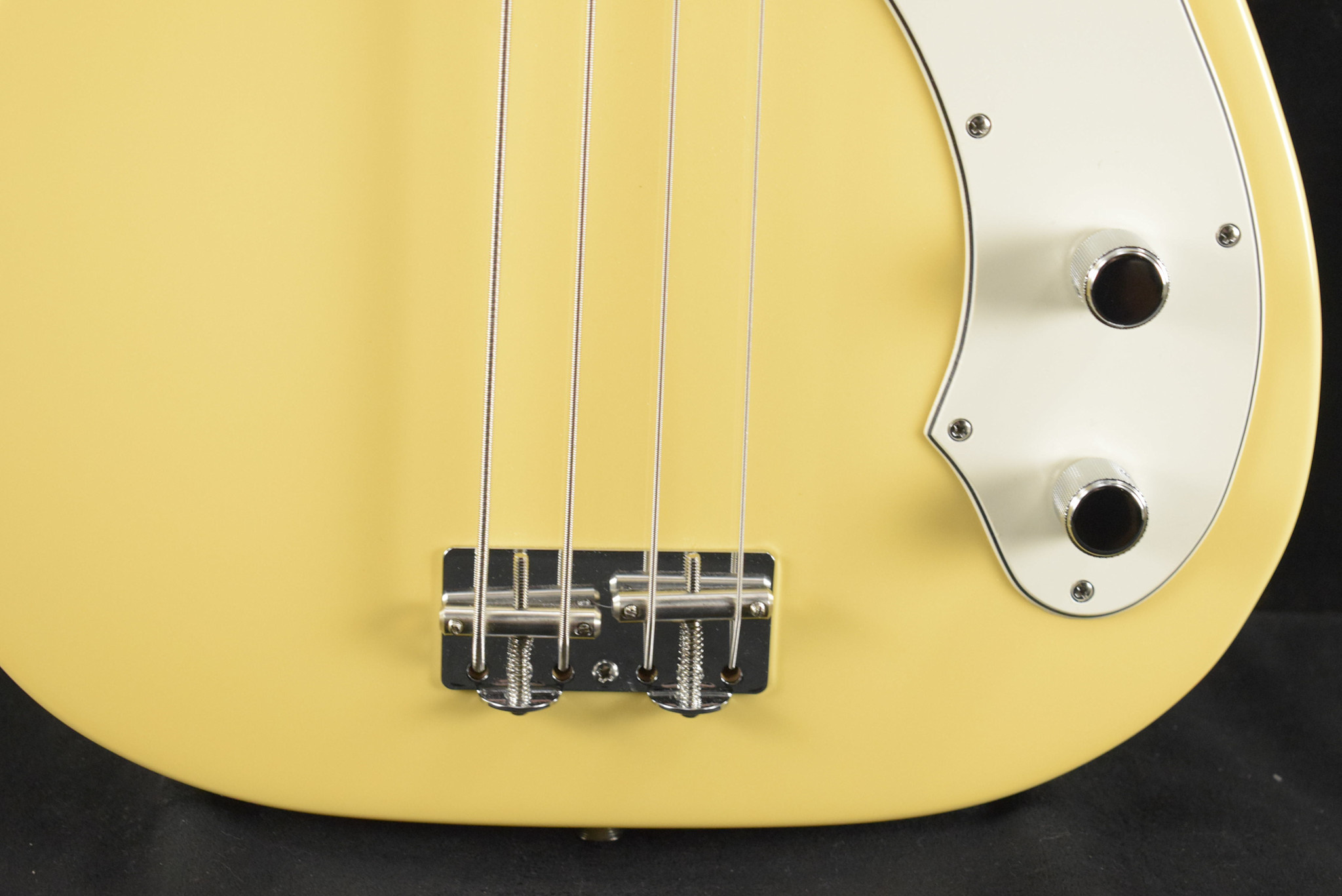 Fender Fender Vintera II '70s Telecaster Bass Vintage White Maple Fingerboard