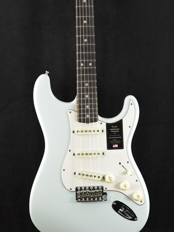 Fender Fender American Vintage II 1965 Stratocaster Sonic Blue Round-Lam Rosewood Fingerboard