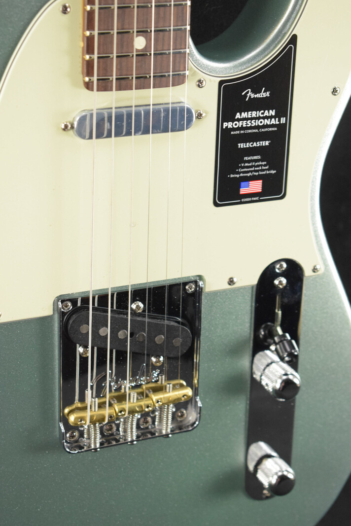 Fender American Professional ⅡTelecaster Fender American Professional II Stratocaster HSS Rosewood