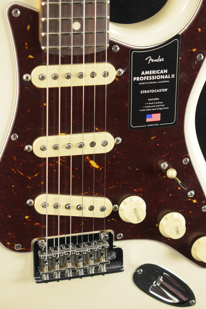Fender Fender American Professional II Stratocaster Olympic White Rosewood Fingerboard
