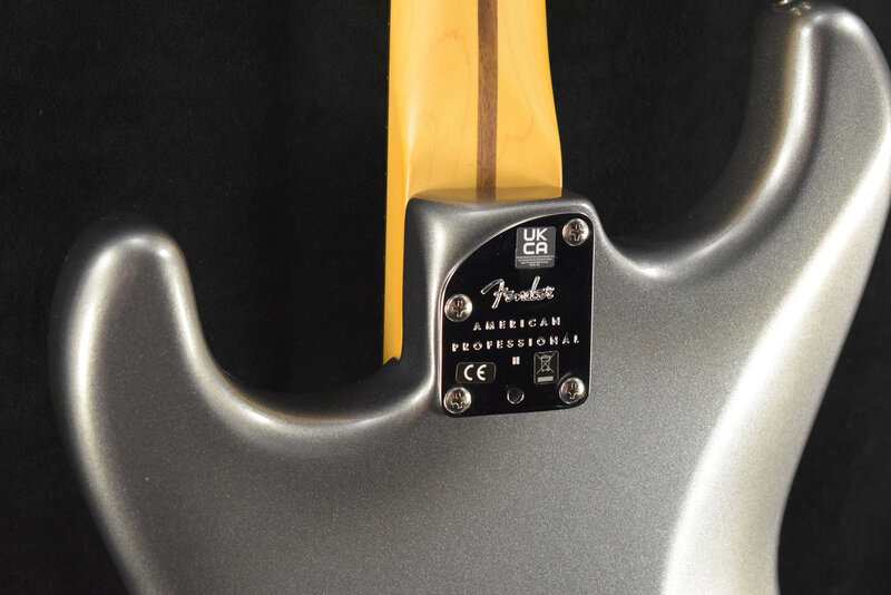 Fender Fender American Professional II Stratocaster Mercury Rosewood Fingerboard