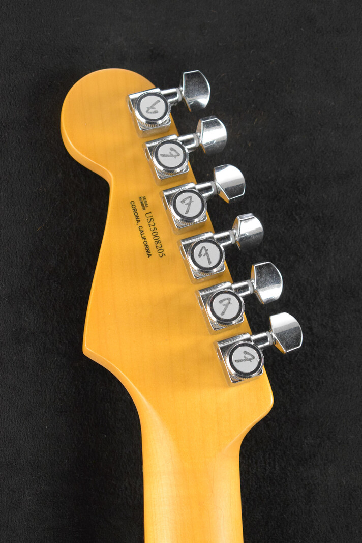 Fender Fender American Ultra Luxe Vintage '60s Stratocaster Ice Blue Metallic Rosewood Fingerboard