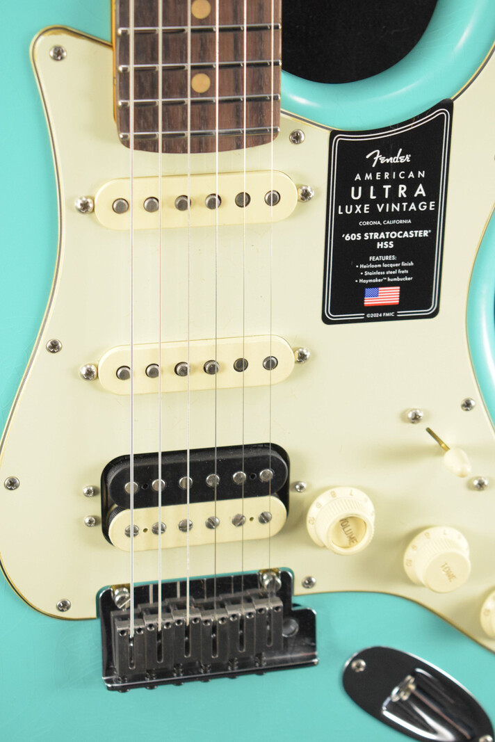 Fender Fender American Ultra Luxe Vintage '60s Stratocaster HSS Sea Foam Green Rosewood Fingerboard