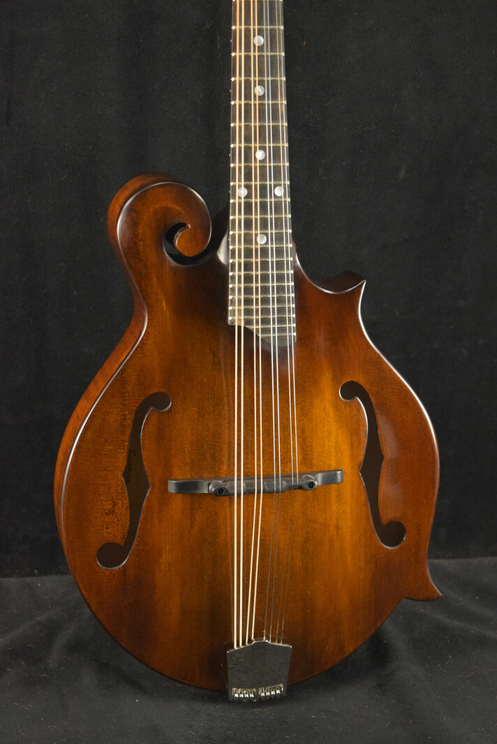 Eastman Eastman MD515CC/TV F-Style F-Hole Contoured Comfort Mandolin Truetone Vintage Finish