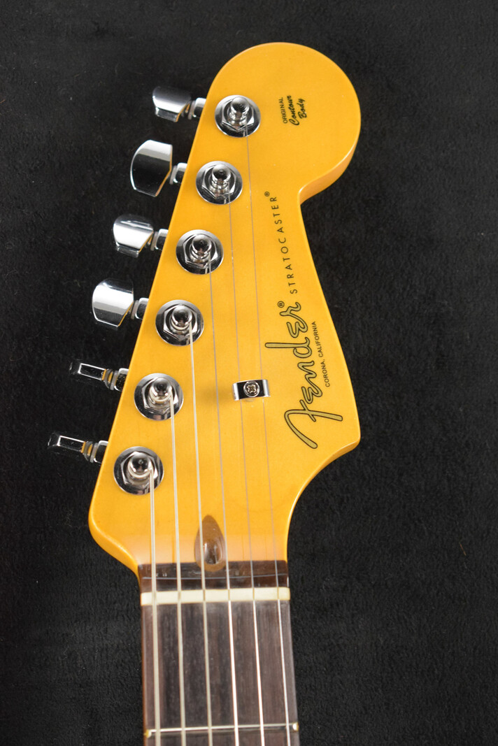 Fender Fender American Professional II Stratocaster HSS 3-Color Sunburst Rosewood Fingerboard