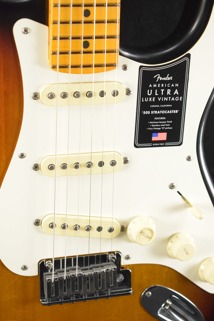 Fender Fender American Ultra Luxe Vintage '50s Stratocaster 3-Color Sunburst Maple Fingerboard