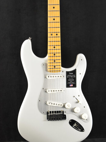 Fender Fender American Ultra II Stratocaster Avalanche Maple Fingerboard