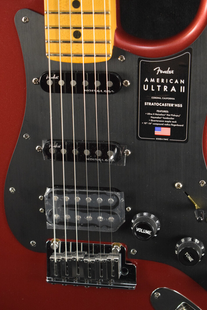 Fender Fender American Ultra II Stratocaster HSS Sinister Red Maple Fingerboard