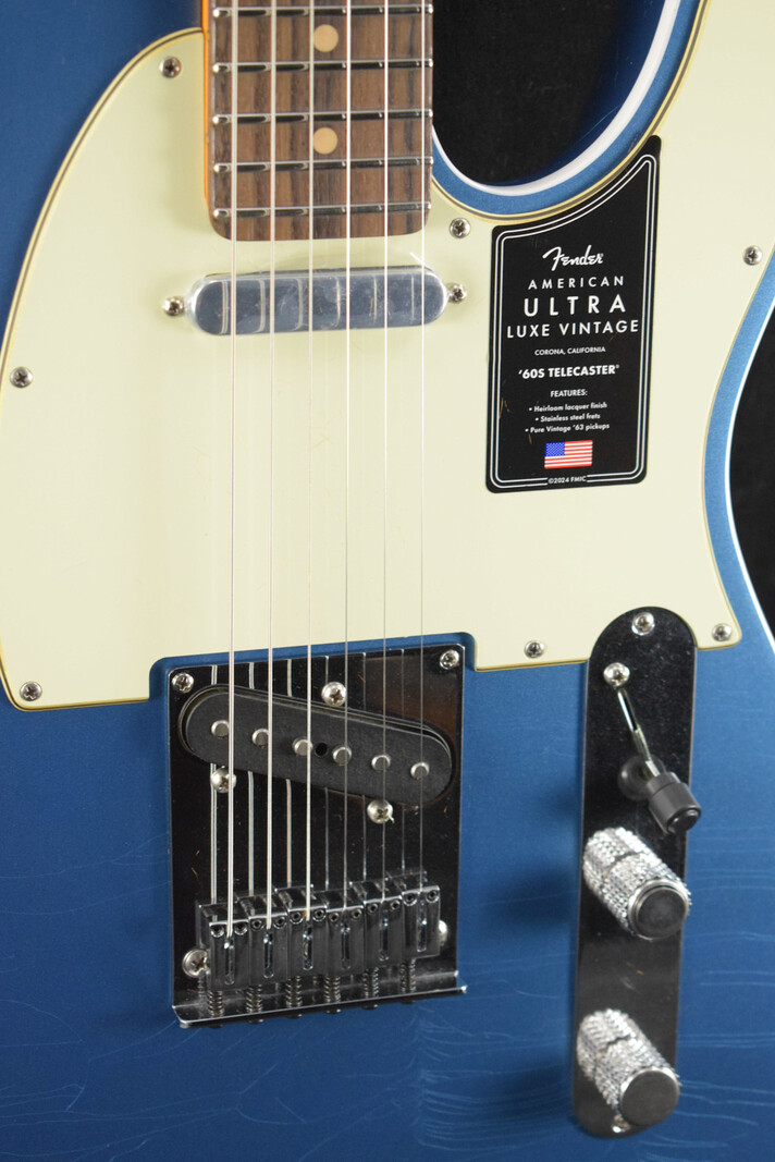 Fender Fender American Ultra Luxe Vintage '60s Custom Telecaster Lake Placid Blue Rosewood Fingerboard