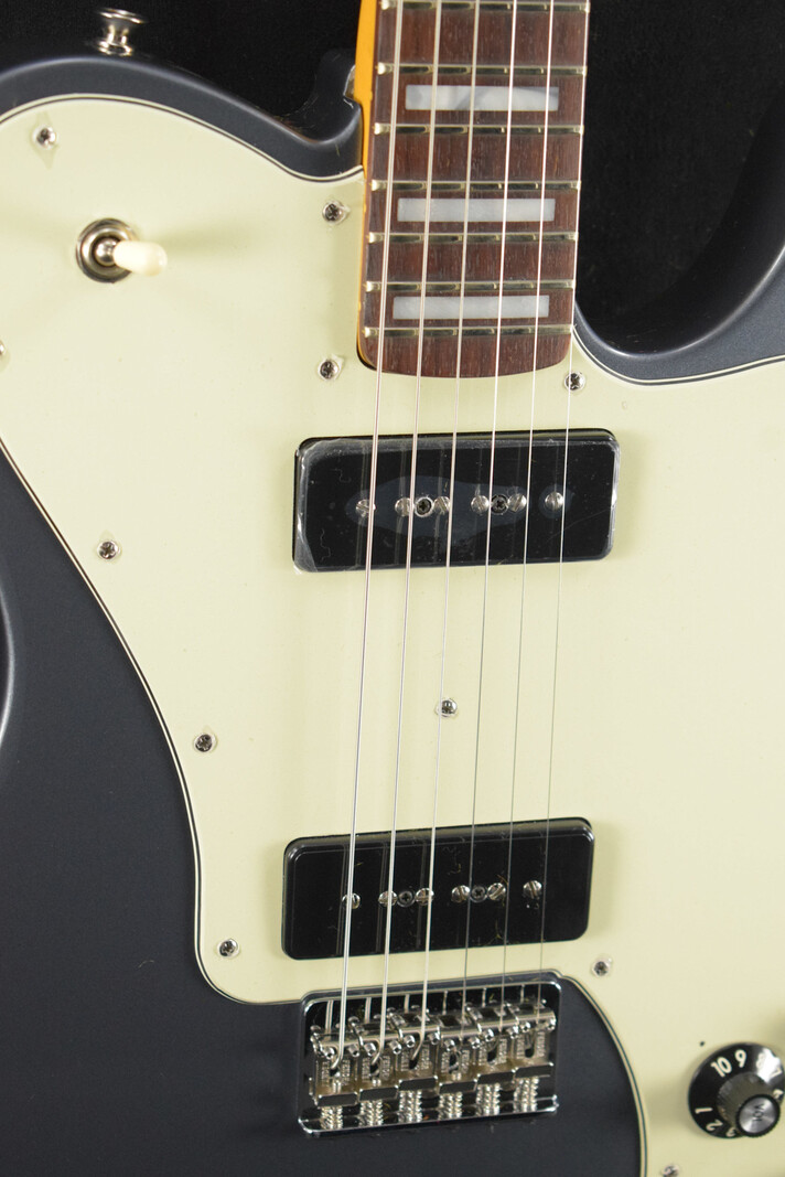 Fender Fender Chris Shiflett Cleaver Telecaster Deluxe Charcoal Frost Metallic Rosewood Fingerboard