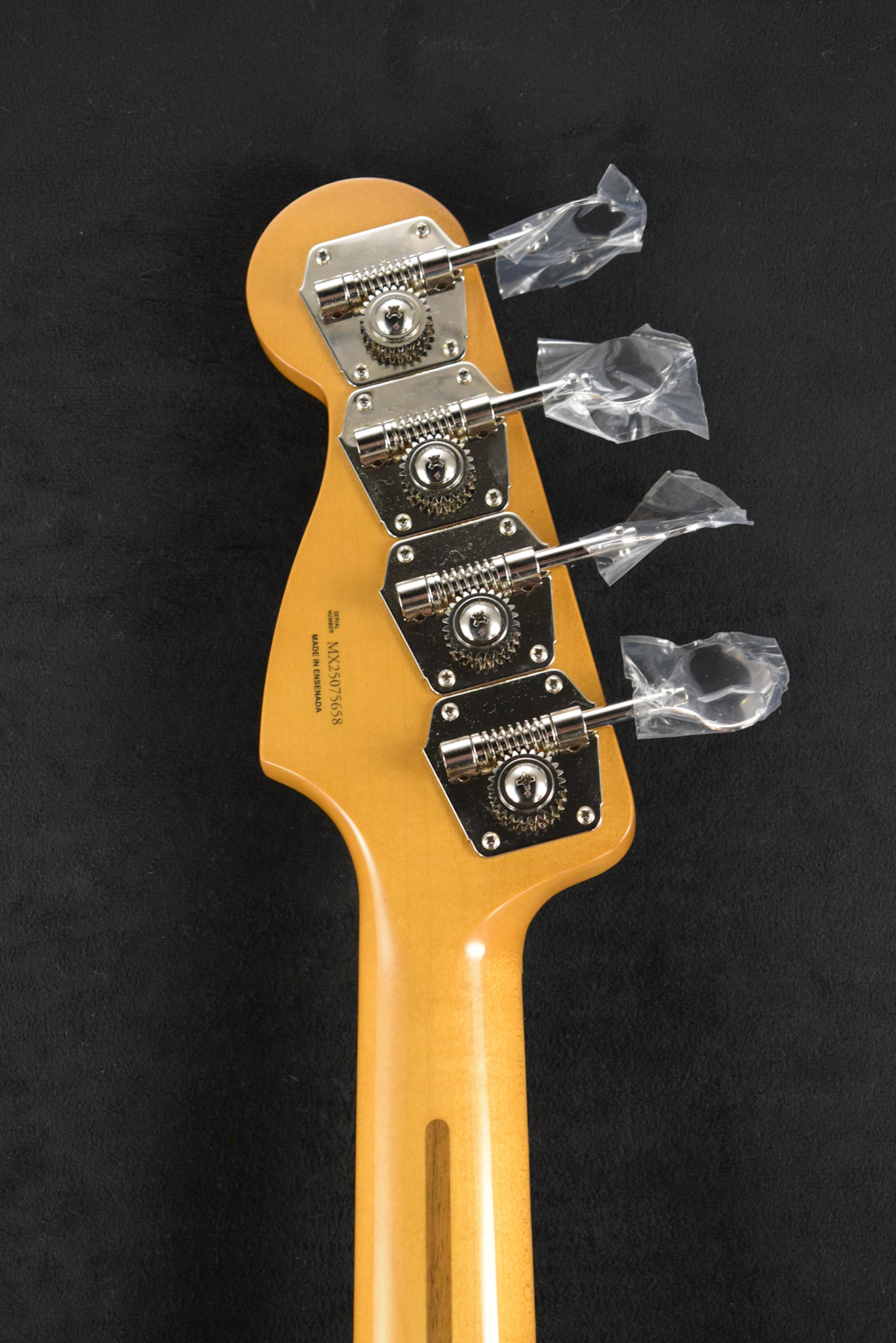 Fender Fender Vintera II '50s Precision Bass Desert Sand Maple Fingerboard