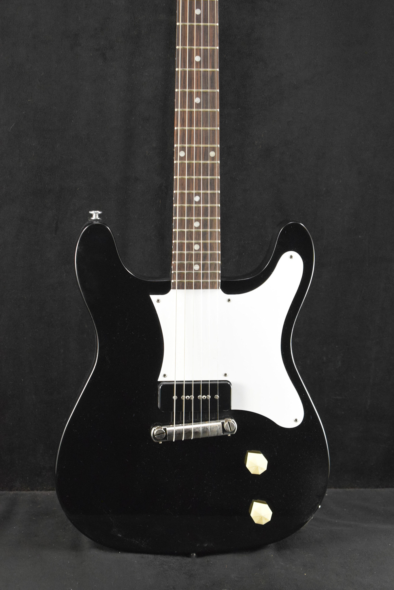 美品 Epiphone エピフォン Coronet ebony ギター ブラック Epiphone Stripped Down to the Essentials – Gibson