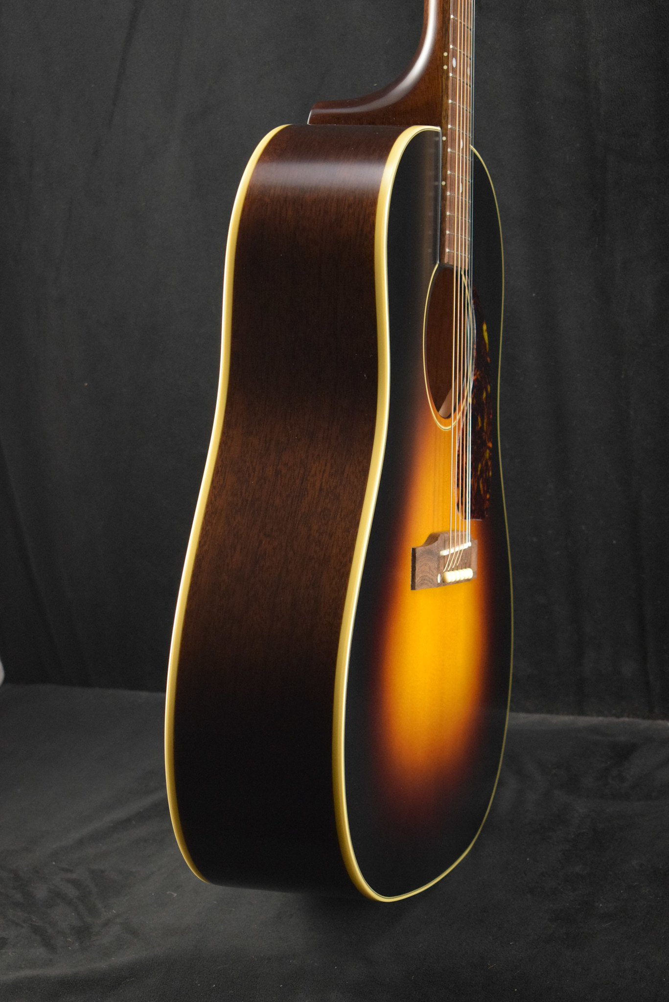 Epiphone Epiphone J-45 Standard All Solid Wood Triburst w/Gig Bag