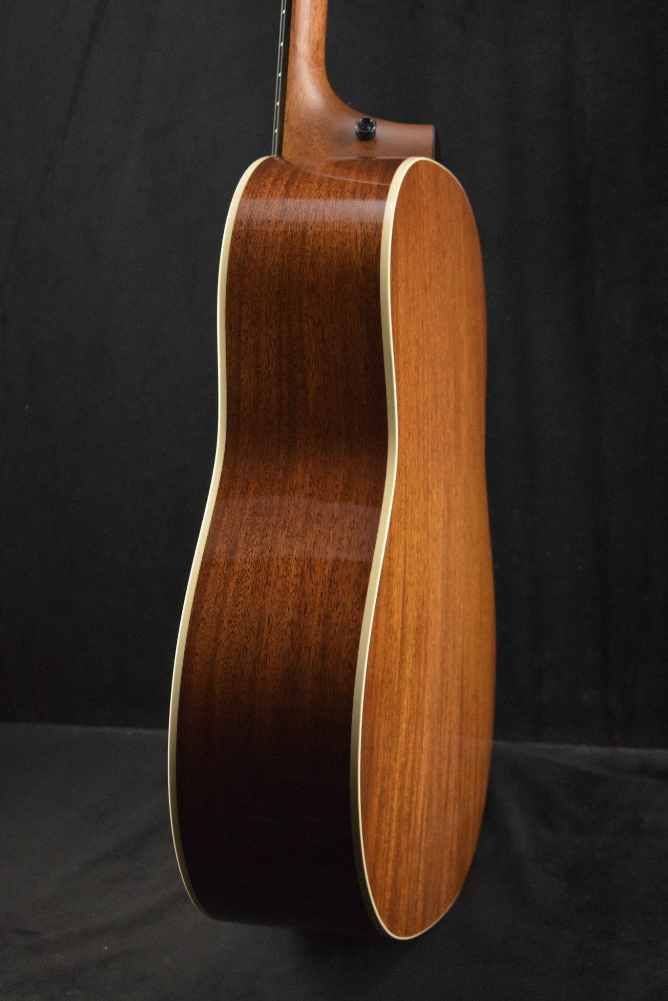 Taylor Taylor Gold Label 517e SB Sunburst w/ Firestripe Pickguard