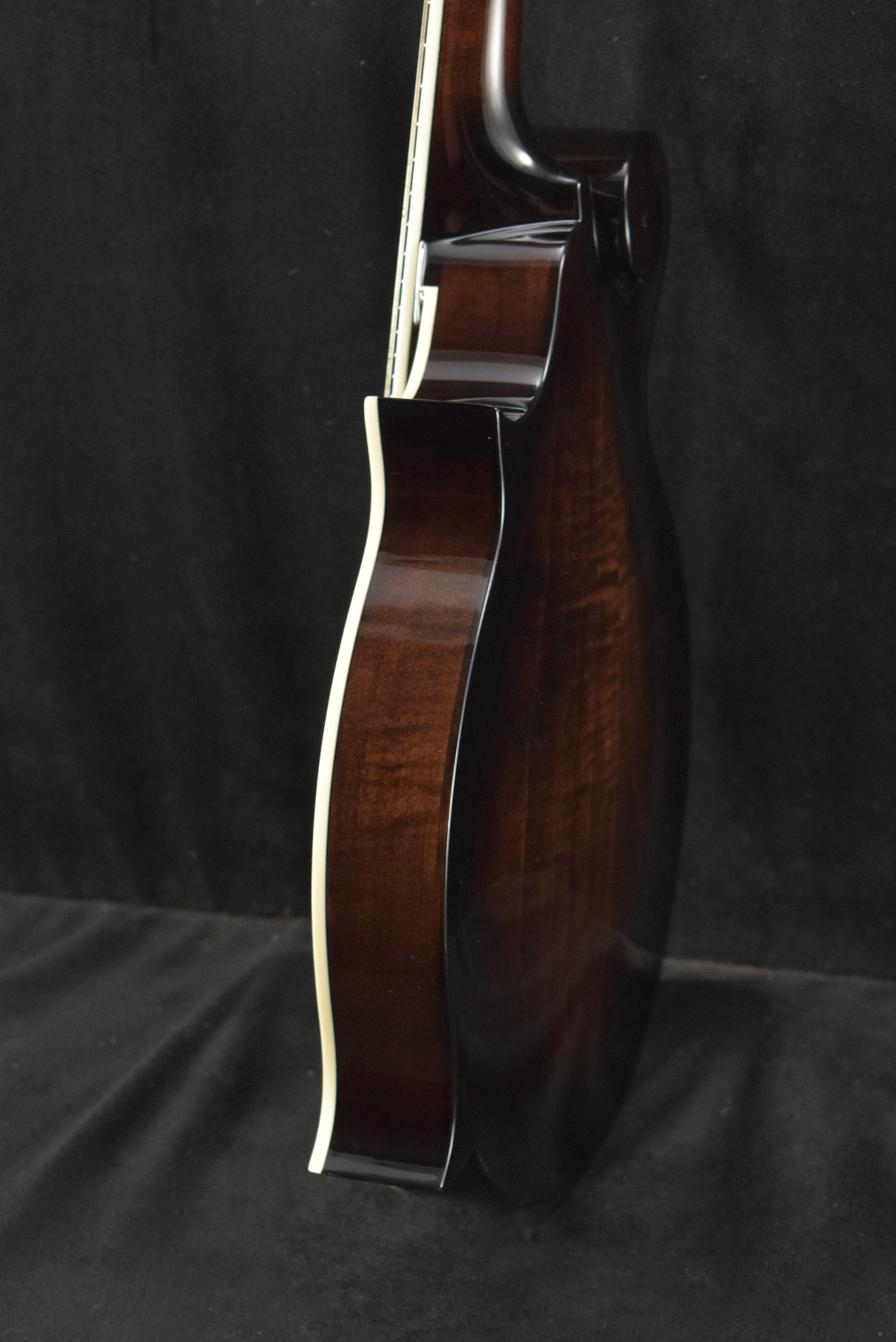 Epiphone Epiphone IGC F-5G F-Style F-Hole Mandolin Cremona Sunburst w/ Hard Case