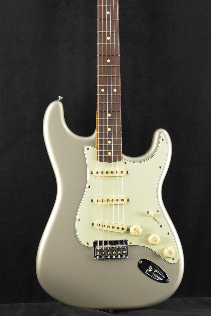 ギター Fender Robert Cray Stratocaster Fender Robert Cray Standard Stratocaster Electric Guitar