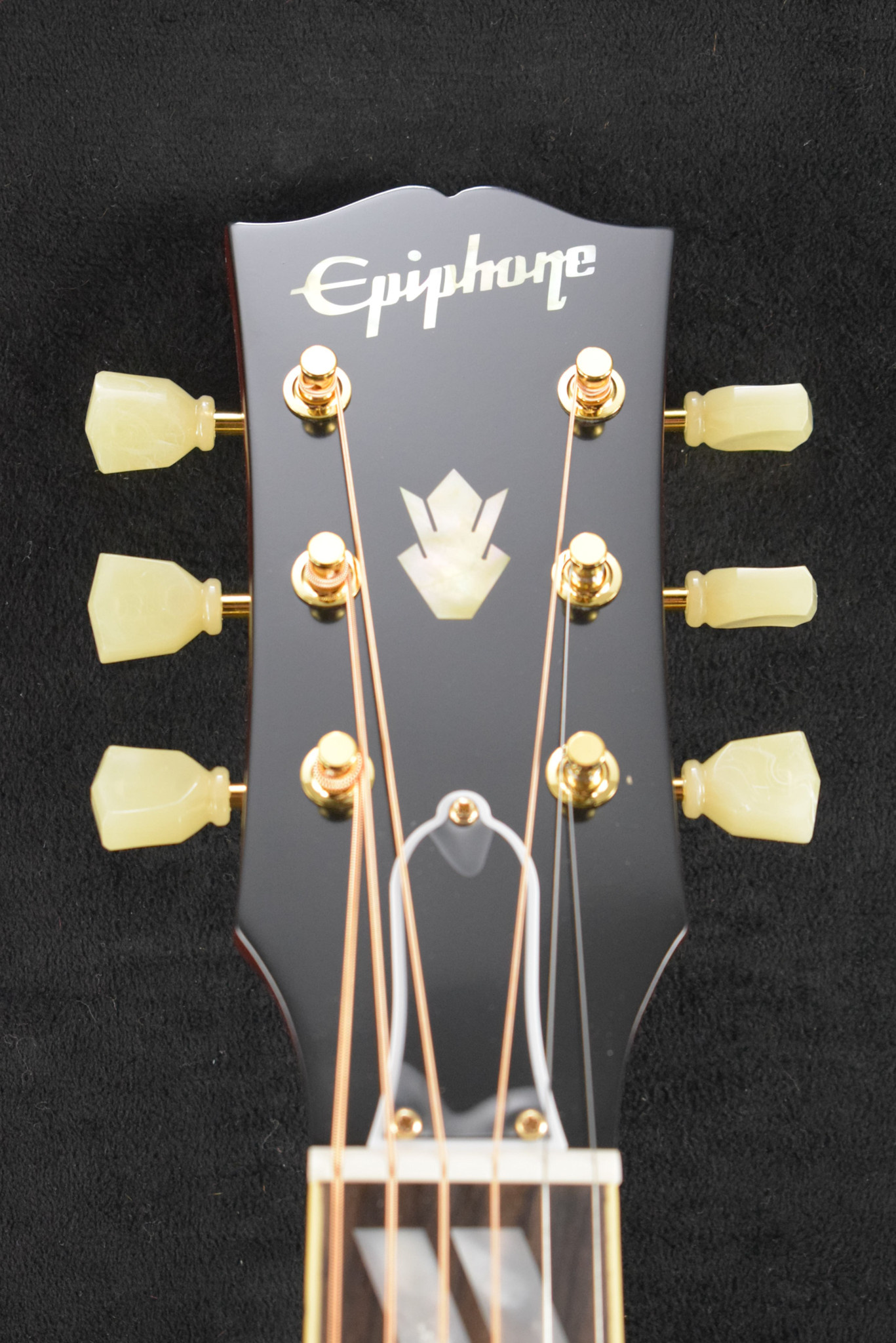 Epiphone Epiphone IGC 1960 Hummingbird Reissue Heritage Cherry Sunburst w/ Hard Case