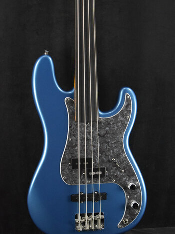 Fender Fender Tony Franklin Fretless Precision Bass Lake Placid Blue Ebony Fingerboard