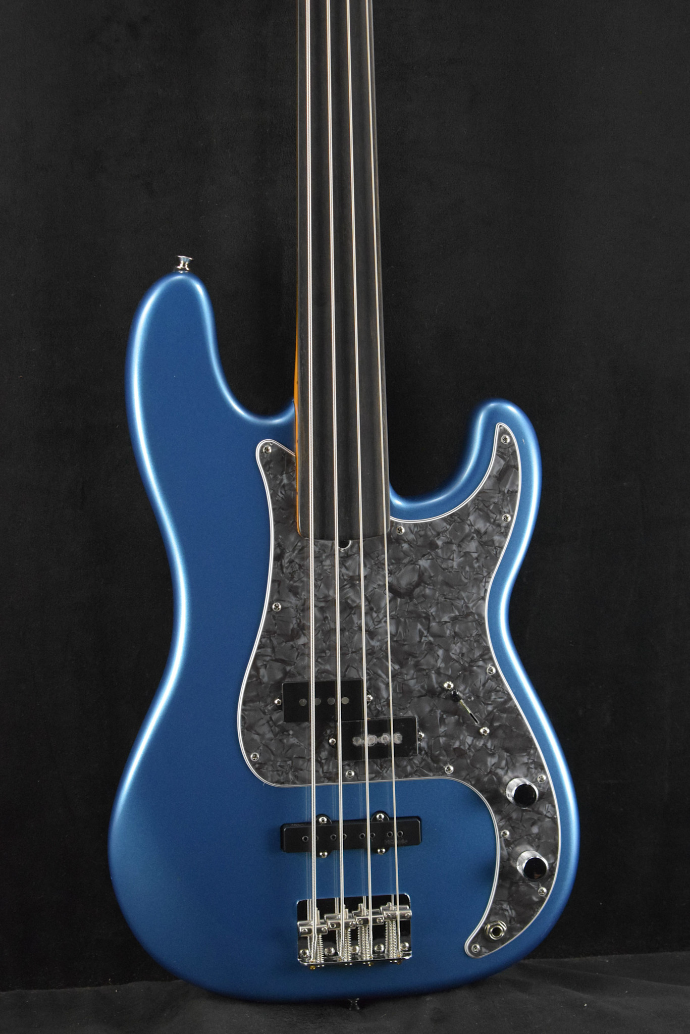 Fender Fender Tony Franklin Fretless Precision Bass Lake Placid Blue Ebony Fingerboard
