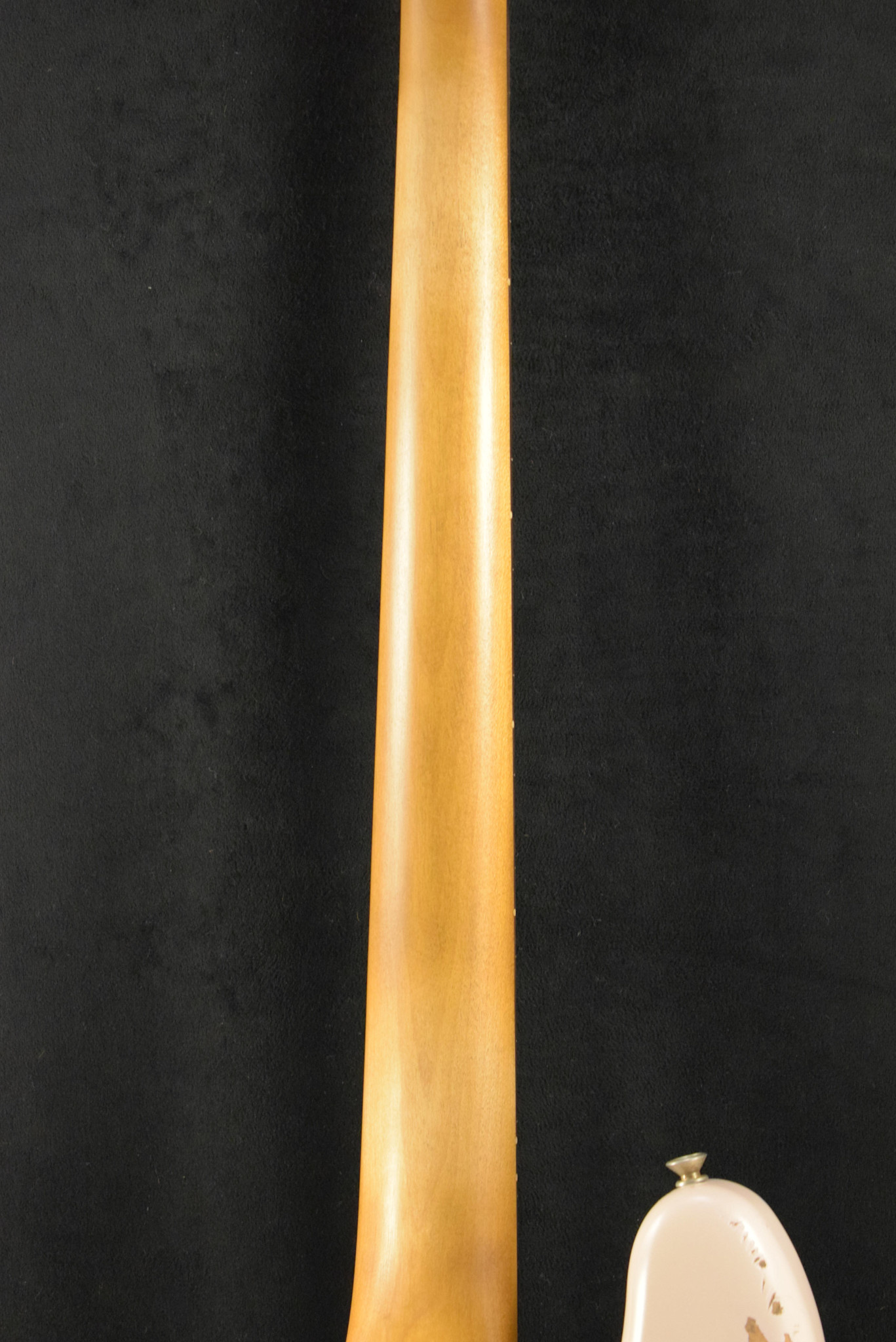 Fender Fender Flea Jazz Bass Roadworn Shell Pink Rosewood Fingerboard