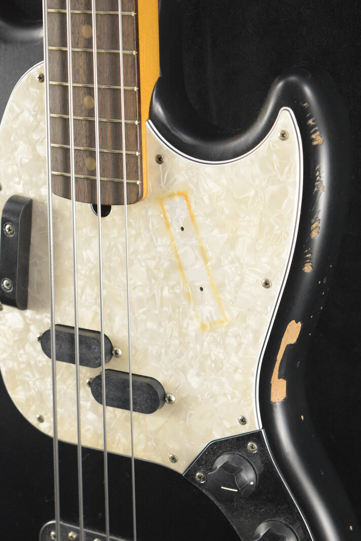 Fender JMJ Road Worn Mustang Bass Black - Fuller's Guitar