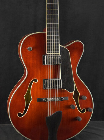 Eastman Eastman AR603CED-15 15" Archtop Seymour Duncan Pickups All Solid Wood Classic Truetone Gloss