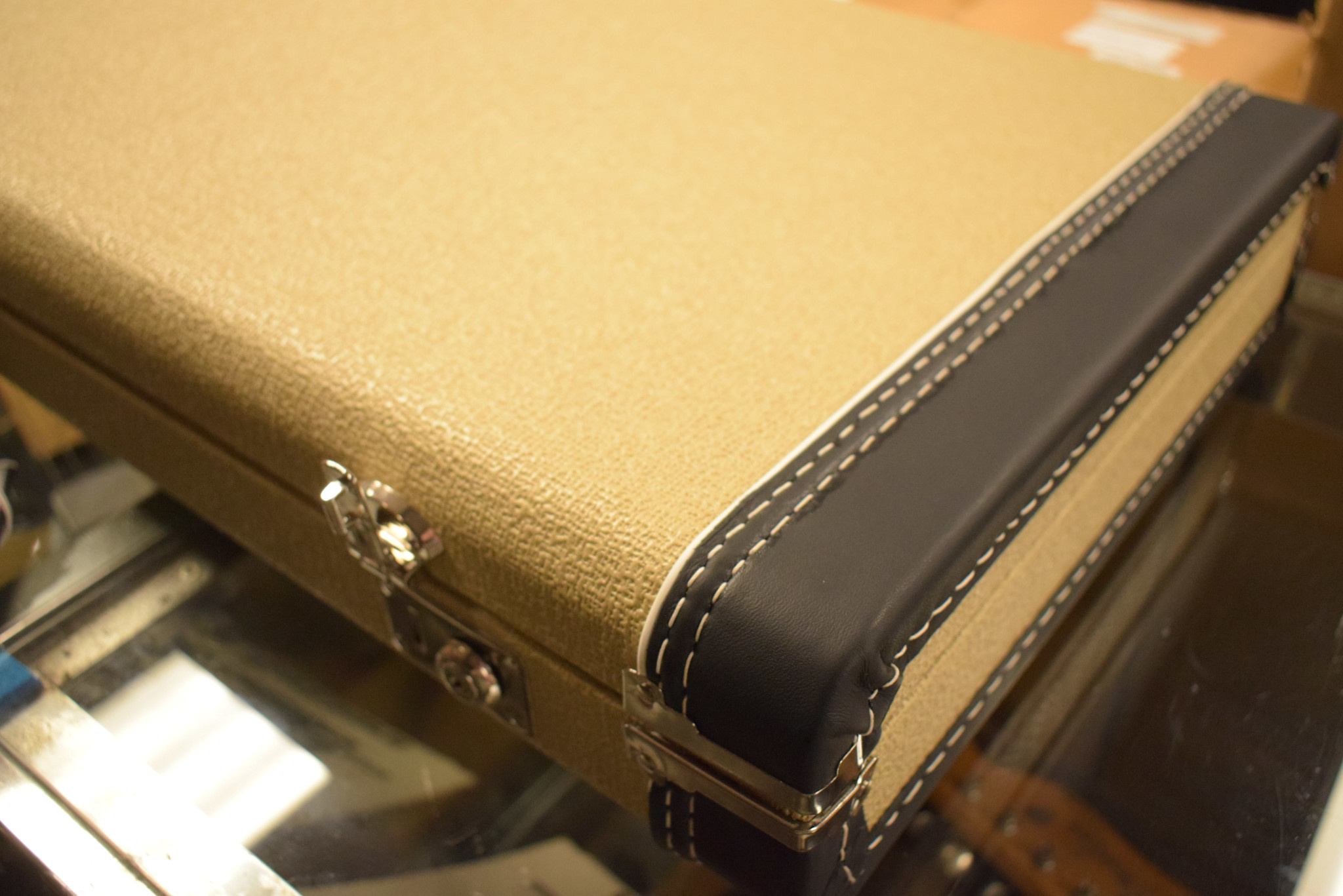 Fender Fender Limited Edition '64 Stratocaster Relic - Faded Aged 3 Color Sunburst