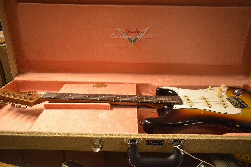 Fender Limited Edition '64 Stratocaster Relic - Faded Aged 3