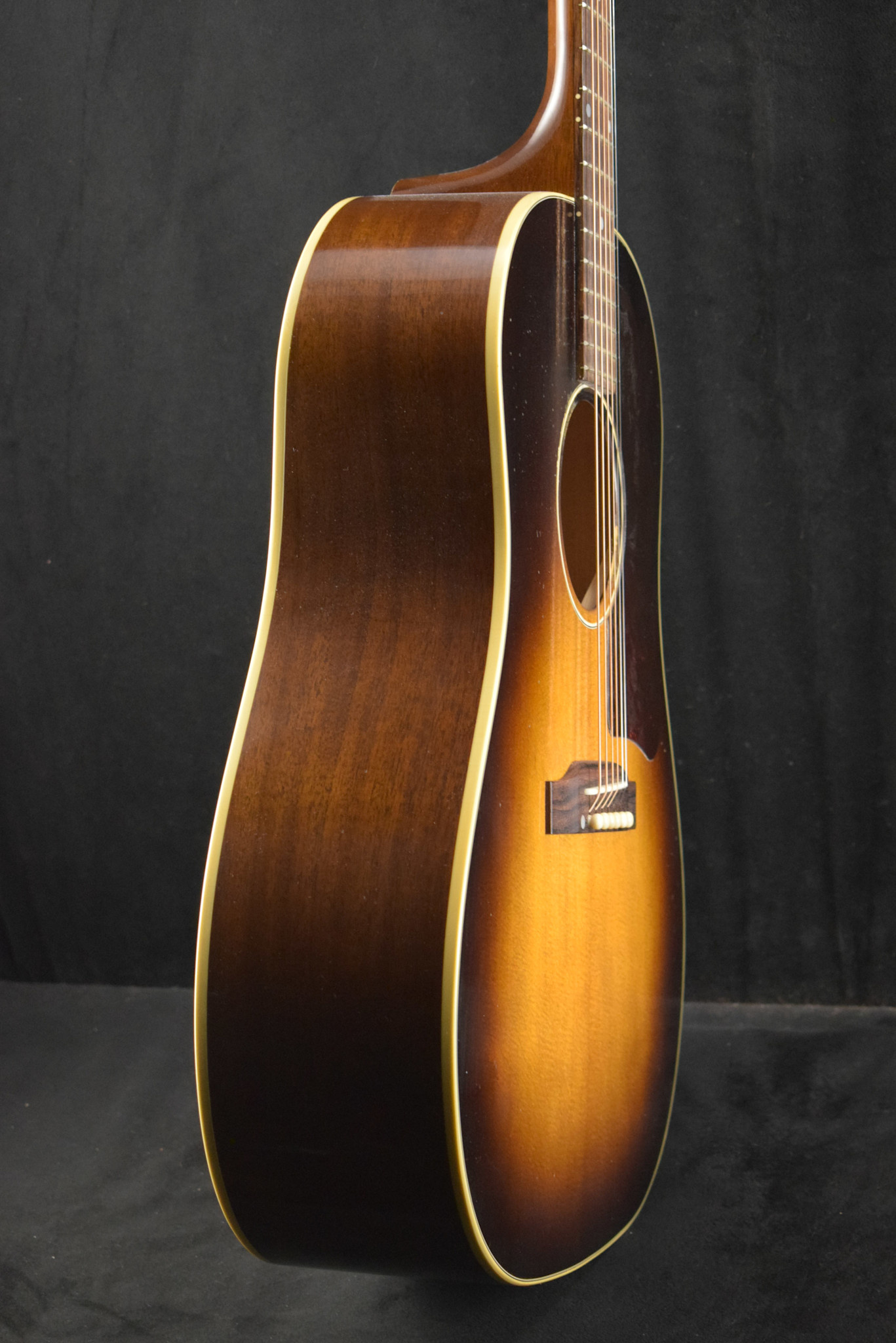 Gibson Gibson Murphy Lab 1955 J-45 Reissue Light Aged Vintage Sunburst