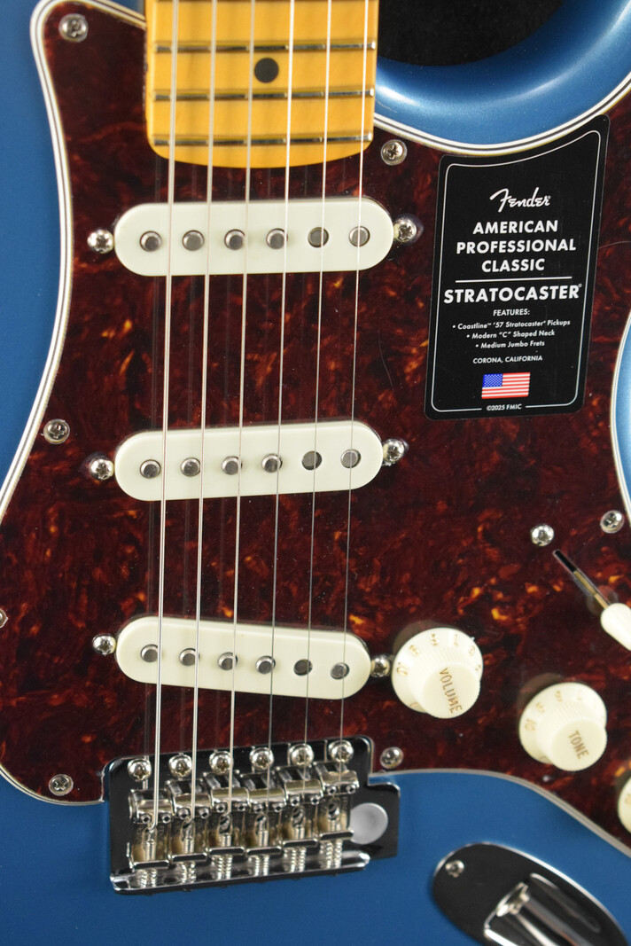 Fender Fender American Professional Classic Stratocaster Faded Lake Placid Blue Maple Fingerboard